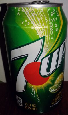 7UP product photo